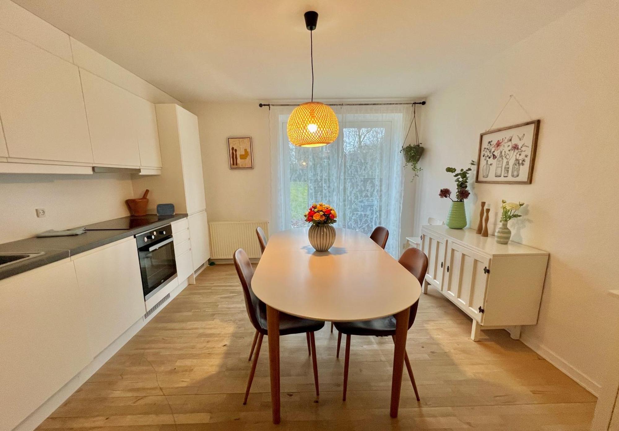 300 Meter Walk To Lego House - 80m2 Two Bedroom With Garden - Unit B